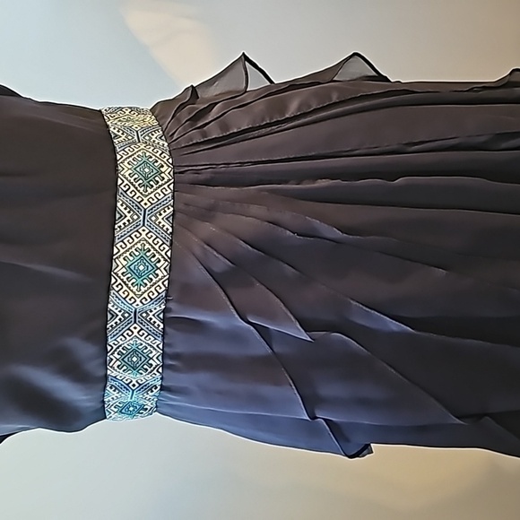 Adrianna Papel sz 8 navy embroidered embellished gown maxi dress - Picture 5 of 7